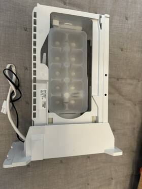 00744441 Bosch Refrigerator Ice Maker Used