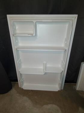 Fftr1814twg Frigidaire 241798501 Used Refrigerator Door For Model #
