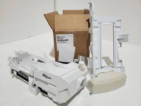 5303918877 Frigidaire Freezer Ice Maker Kit New Oem Part