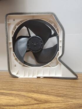 5304522173 Frigidaire Refrigerator Condenser Fan Assembly