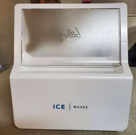 5304525931 Frigidaire New Oem Refrigerator Ice Container Assembly