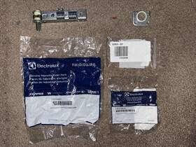 5304508038 Frigidaire 5304526201 New Oem Electrolux Door Closer And Stop 5304508038 Frigidaire 5304526201 New Oem Electrolux Door Closer And Stop