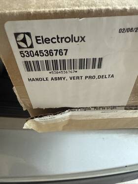 5304536767 Frigidaire Handle Assembly