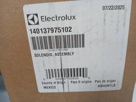 5304537699 Frigidaire Oem Refrigerator Water Solenoid Assembly 140137975102 5304537699 Frigidaire Oem Refrigerator Water Solenoid Assembly 140137975102