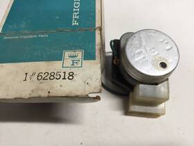 628518 Frigidaire New Oem Refrigerator Defrost Timer