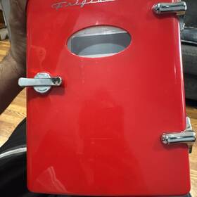 Efmi5121-red Frigidaire Model