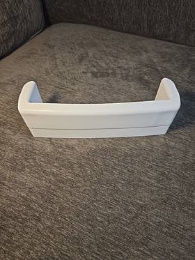 225d4870p001 Ge Refrigerator Upper Freezer Door Bin/shelf Part # 225d4870p001 Ge Refrigerator Upper Freezer Door Bin/shelf Part #