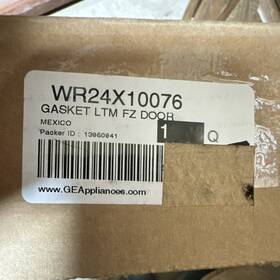 Wr24x10076 Ge Gasket Seal Ltm Freezer Door Refrigerator White