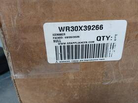 Wr30x39266 Ge Oem Refrigerator Ice Maker