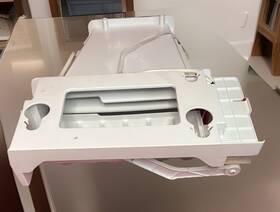 12131000074705 Insignia By Midea Refrigerator Ice Maker Assembly # From Mdl# Ns-rss26sso