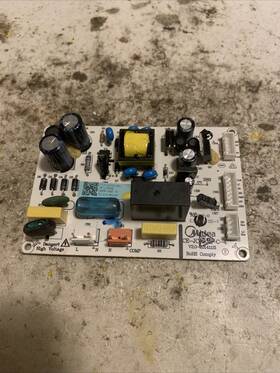 17131000001821 Insignia Ur-lc96ge Cooler Control Board Part # Ur-lc96ge. #260
