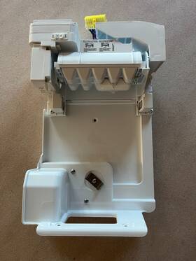 Lfx25978 Lg Refrigerator Ice Maker Assembly