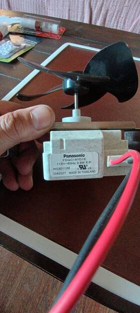 Panasonic Fdqc18d1e W0301126 Motor For Refrigerators Evaporators And Microwaves Fdqc18yd1e