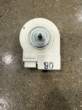 Da31-00020d Samsung Oem Refrigerator Motor Bldc Drep3030lb / Drep3030lc 1160