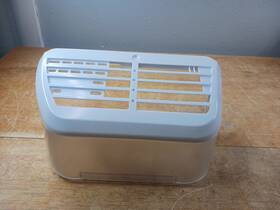 Da63-04352a Samsung Refrigerator Ice Maker Cover Small Crack