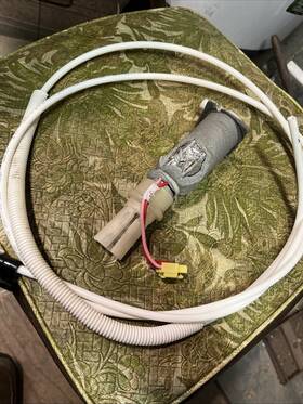 Da97-08573a Samsung Refrigerator Ice Maker Fill Tube/heater Ap4578528