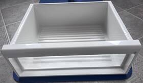 3413290 Sub-zero 4181480 680 Crisper Drawer With Rollers Part#3413290 20.5 Inch X 18 3413290 Sub-zero 4181480 680 Crisper Drawer With Rollers Part#3413290 20.5 Inch X 18