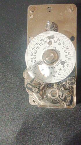 269.050 Swiss Delay Clock For Safe Made Sargent And Greenleaf Co