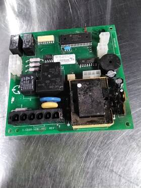2252070 Whirlpool Used Control Board For Refrigerator Pt# Free Shipping