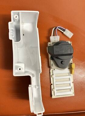 2302985 Whirlpool / Kenmore 2203079 /kenmore Refrigerator Air Diffuser Damper P# 2302984 2302985 Whirlpool / Kenmore 2203079 /kenmore Refrigerator Air Diffuser Damper P# 2302984