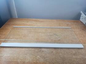 W11105826 Whirlpool Refrigerator Shelf 23 3/4 X 11in W11105826 Whirlpool Refrigerator Shelf 23 3/4 X 11in