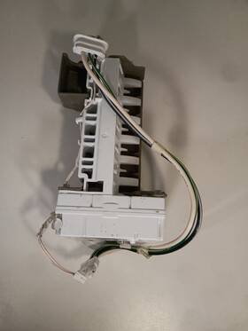 W11457039 Whirlpool Oem Refrigerator Ice Maker Open Box