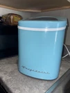 Frigidaire EFIC113-BLUE Portable Countertop Ice Maker 26 Lb Daily Machine. Fixed Price $70.00.