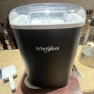 Whirlpool Countertop Ice Maker 26LB WHCI26VBA3A Bullet Style Cube. Fixed Price $47.95.