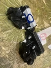 DA97-12992B DA97-12993B Samsung Refrigerator Door Hinge Bottom Left And Right. Fixed Price $20.00.